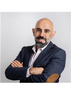 Associate - Salameh Massis - RE/MAX LEGACY