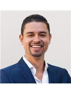 Nicholas Dibb - RE/MAX CAYMAN ISLANDS