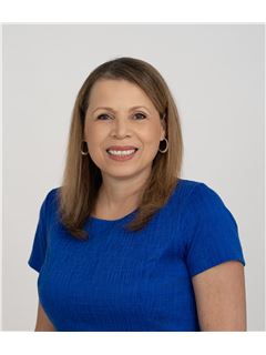 Jacqueline Ziemniak - RE/MAX CAYMAN ISLANDS