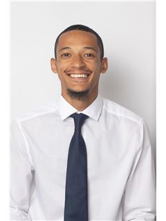 Makelaar - Dylan Wade - RE/MAX 100