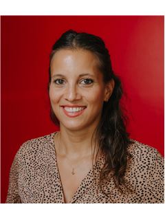 Associate - Michelle Zichem - RE/MAX ADVANTAGE REALTY
