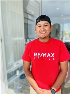 Makelaar - Garry Chan - RE/MAX 100