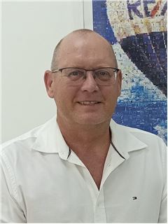 Associate - Cees Hurkmans - RE/MAX ADVANTAGE REALTY