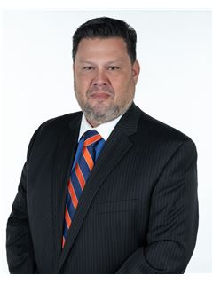 Associate - Erick Rivera - RE/MAX ZONE