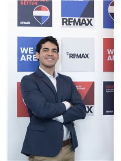 Associate - Nixon Hernandez - RE/MAX TERRA 503