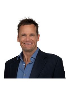 Peter Mackenzie - RE/MAX CAYMAN ISLANDS