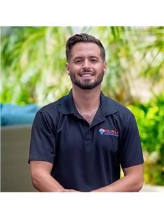 Elliott McAllister - RE/MAX ISLAND REAL ESTATE