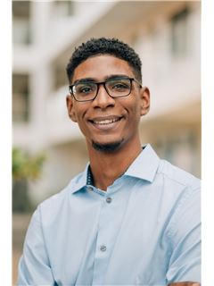 Associate - Paulo Allee - RE/MAX PARADISE HOMES