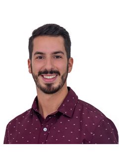 Mitchell Hillier - RE/MAX CAYMAN ISLANDS