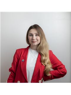 Associate - Ekaterina Kabanova - RE/MAX LEGACY
