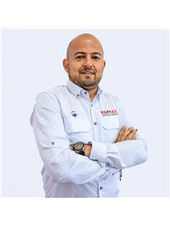 Asociado de Venta/Agente - John Castro - RE/MAX INFINITE GROUP