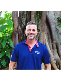 Chandler Brownlee - RE/MAX OCEANSIDE REALTY