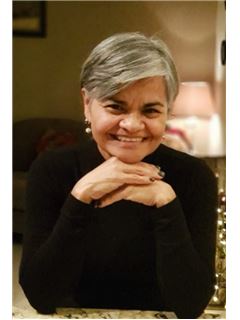 Asociado de Venta/Agente - Rosibel Herrera - RE/MAX CENTRAL