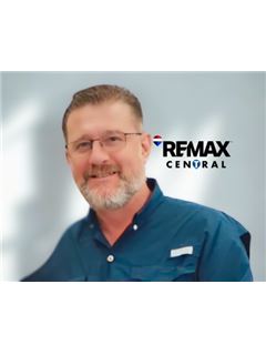 営業 - Marco Vargas - RE/MAX CENTRAL