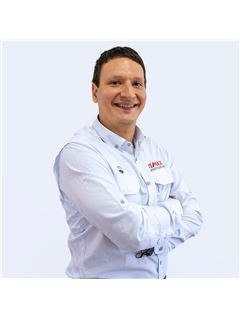 Asociado de Venta/Agente - Carlos Lorenzana - RE/MAX INFINITE GROUP