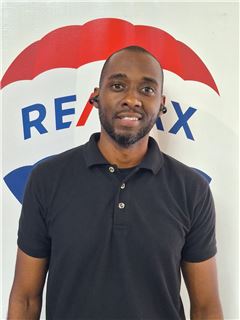 Associate - Kevin Adams - RE/MAX REAL ESTATE GROUP