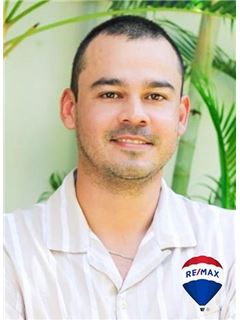 Willy Guadamuz - RE/MAX COASTAL PROPERTIES