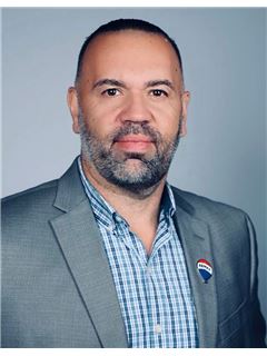 Associate - Raul Villanueva - METRO/PLAYA