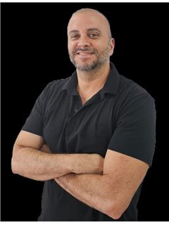 営業 - Gustavo Fonseca - RE/MAX CENTRAL