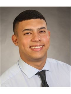 Associate - Abner Torres - RE/MAX REAL REALITY 