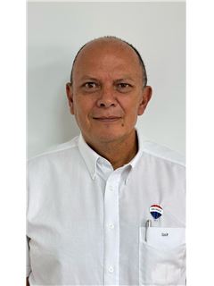 Associate - Guillermo Franco - RE/MAX EXPANSION