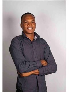 에이전트 - Isaiah Mcletchie - RE/MAX REAL ESTATE GROUP