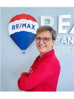 Kim Giannone - RE/MAX OCEANSIDE REALTY