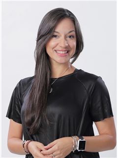 Associate - Maria Del Carmen Figueroa - METRO/PLAYA