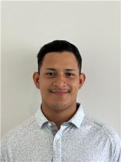 Makelaar - Alexon Quintanilla - RE/MAX OCEANSIDE REALTY