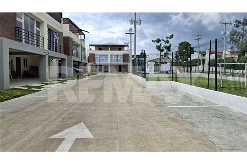 For Sale-Villa-San José Pinula, Guatemala, Guatemala-902091017-27