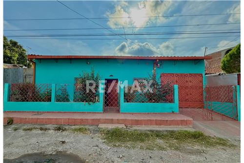 Te Koop-Villa-Cutumay Camones, Santa Ana, El Salvador-902331042-2