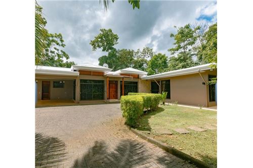 Te Koop-Villa-Quepos - Manuel Antonio, Puntarenas - Quepos, Costa Rica-902181017-6
