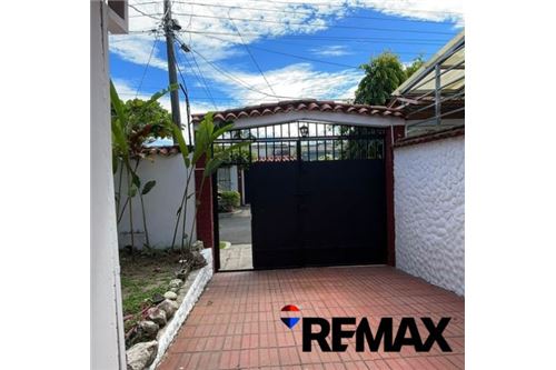 Villa - For Rent/Lease - San Salvador, San Salvador, El Salvador - 2 - 902331029-1