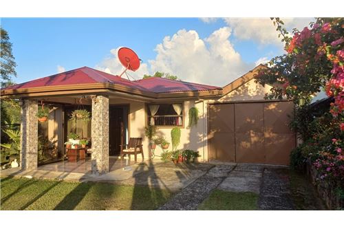 Venta-Villa-Alajuela, Alajuela- Alajuela, Costa Rica-902051001-90