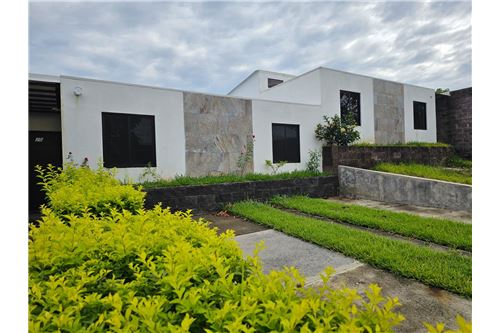 Venda-Vila-San Juan Opico, La Libertad, El Salvador-901901052-32