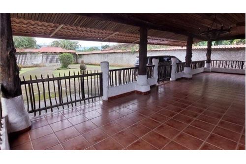 Te Koop-Villa-Esparza, Puntarenas, Costa Rica-902701009-3