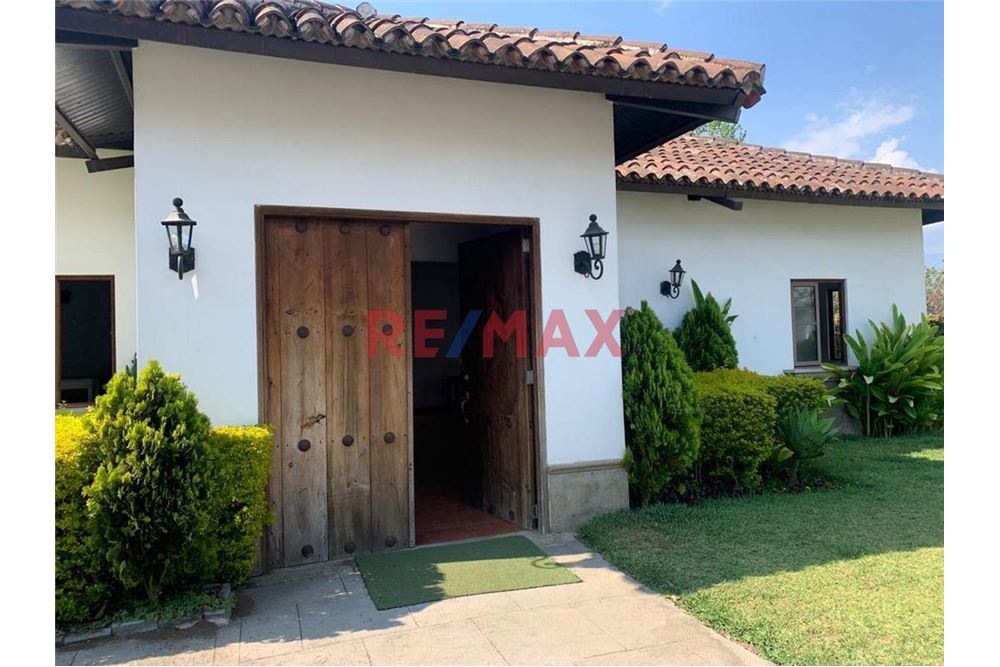 Residencial Villa La Antigua Guatemala, Sacatepéquez, Guatemala