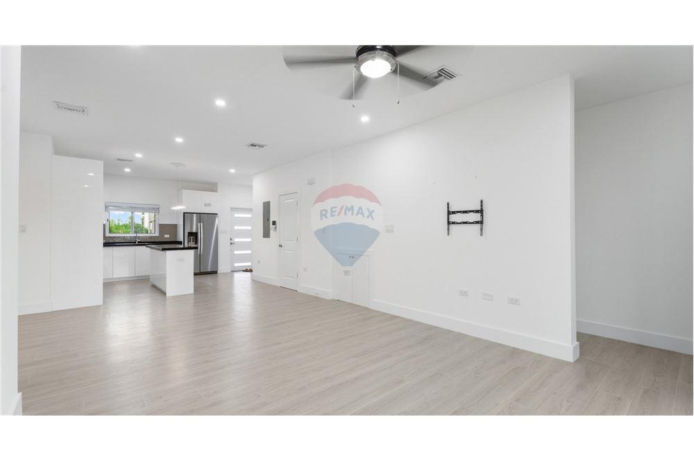 Condo/Apartment - For Sale - George Town, Grand Cayman, Cayman Islands - 7 - 90146018-316