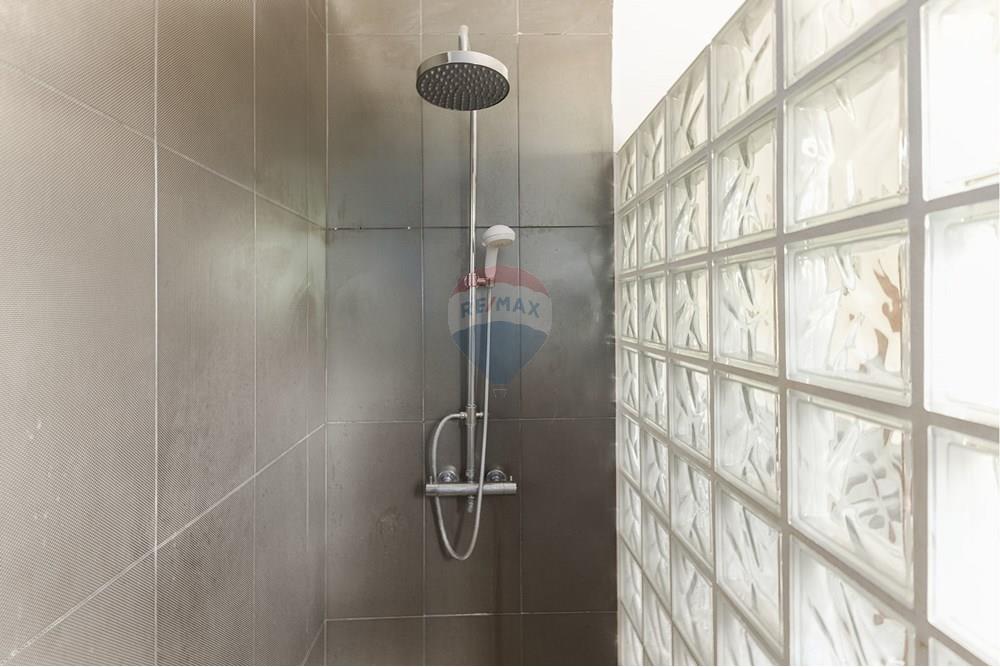 Villa - For Sale - Kralendijk, Bonaire, Bonaire - 222 bathroom 1 b.jpg - 900171011-93