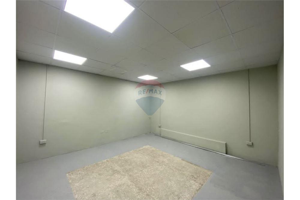 Bedrijfsmatig / Detailhandel - Te Koop - Valsayn, Saint George, Trinidad and Tobago - 6 - 902551007-5