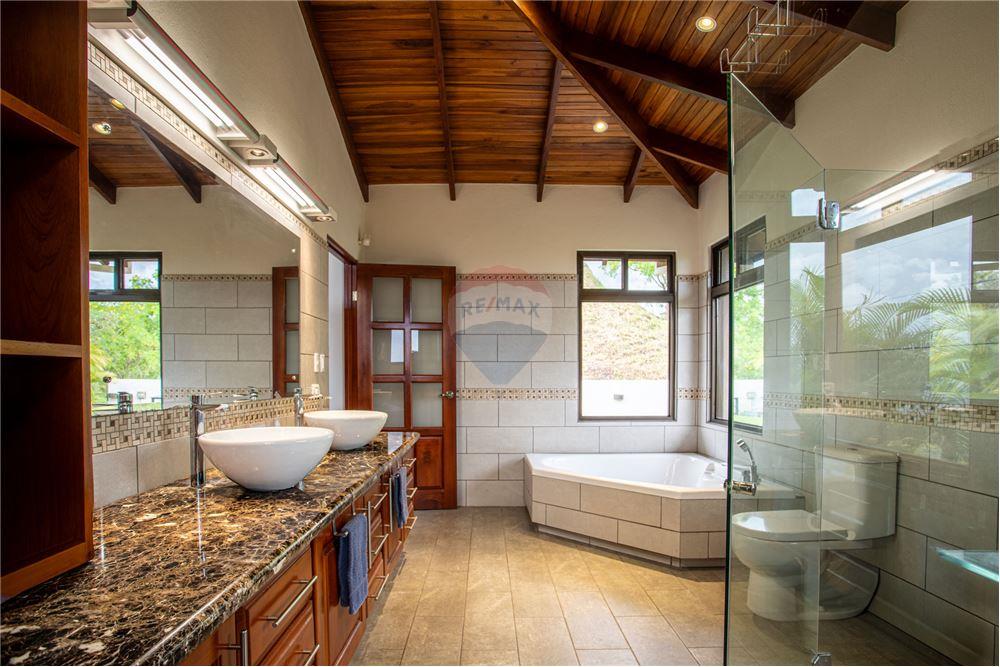 Residenziale - Villa - Atenas, Alajuela- Atenas, Costa Rica - Caribbean & Central Ameri - 25 - 90128002-995