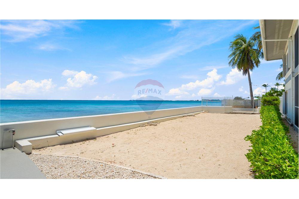 Condo/Apartment - For Sale - W Bay Bch South, Seven Mile, Cayman Islands - 24 - 90146042-56