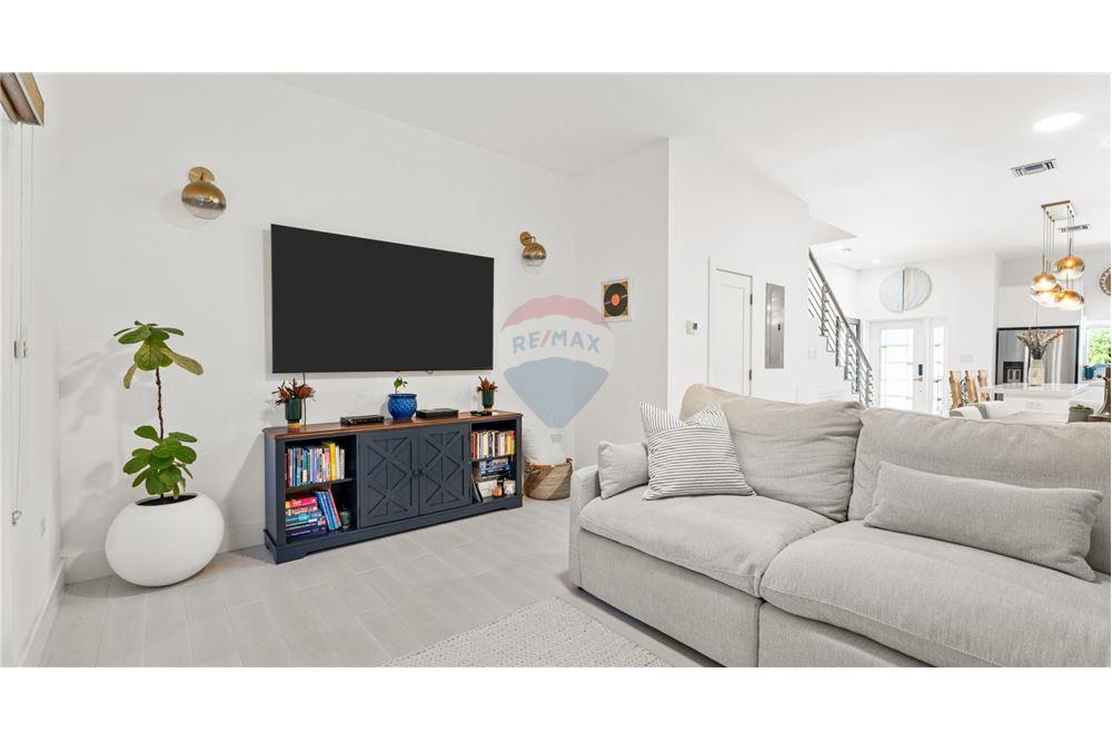 Condo/Apartment - For Sale - South Sound, South Sound, Cayman Islands - 12 - 90146018-314