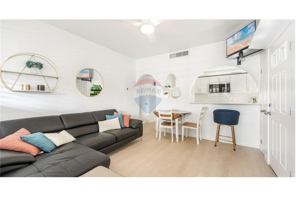 Residential - Villa - W Bay Bch North, West Bay, Cayman Islands - Caribbean & Central Ameri - 1 - 90146044-67