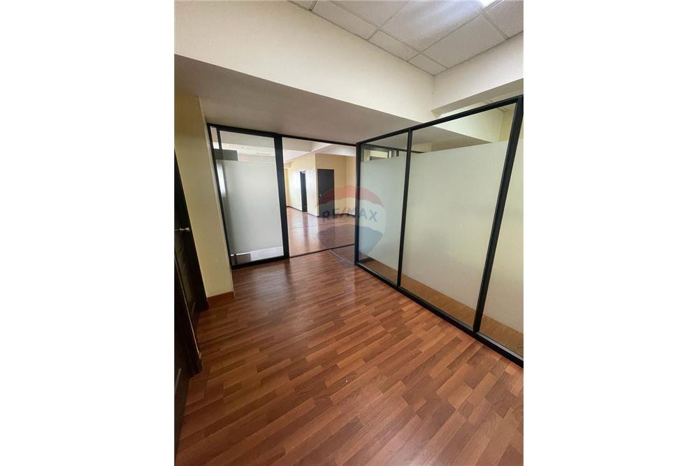 Venta de Negocio - Venta - Zona 10, Guatemala, Guatemala - 2 - 902311022-117