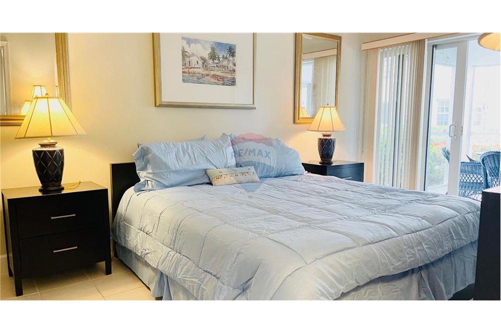 Residential - Villa - W Bay Bch South, Seven Mile, Cayman Islands - Caribbean & Central Ameri - 5 - 90146044-66