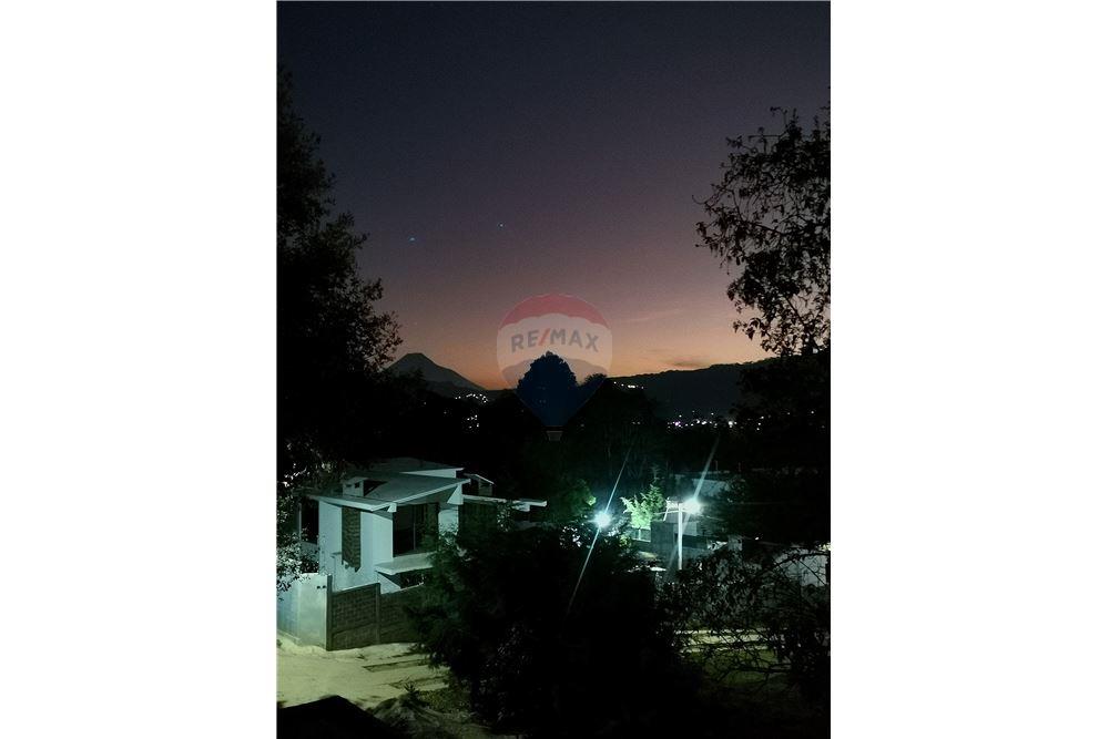 Villa - Venta - San Lucas Sacatepéquez, Sacatepéquez, Guatemala - 15 - 902691017-12