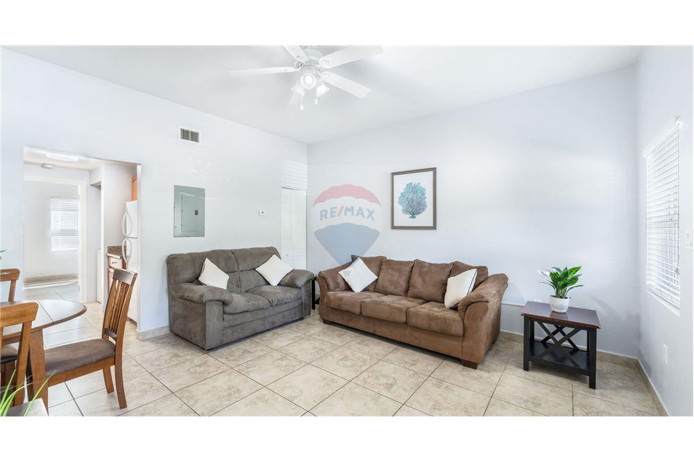 Appartement - Te Koop - George Town East, George Town, Cayman Islands - 1 - 90146002-455