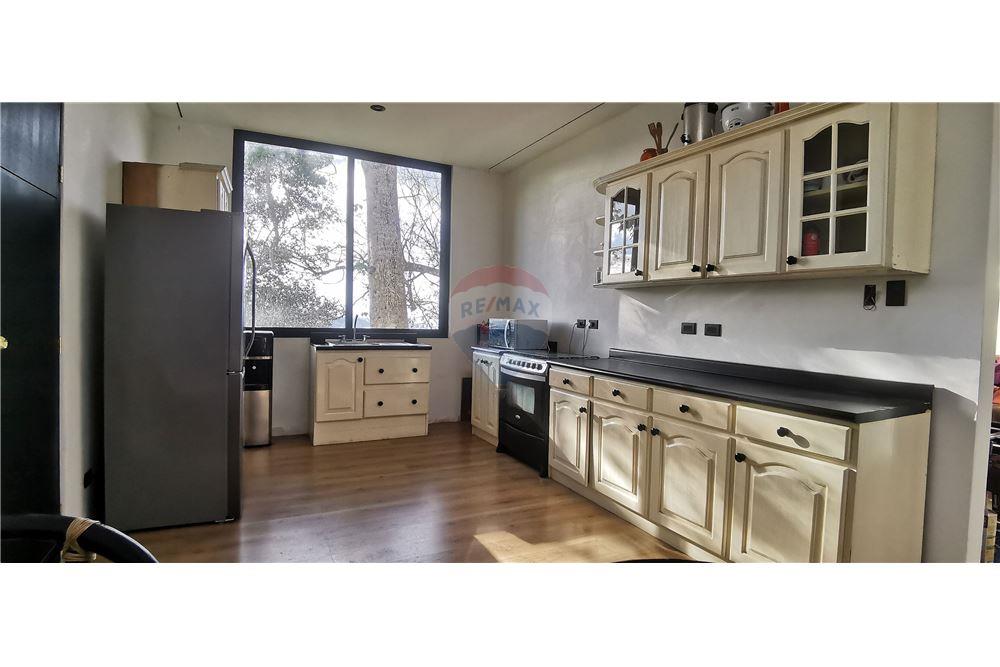 Villa - Venta - San Lucas Sacatepéquez, Sacatepéquez, Guatemala - 5 - 902691017-12