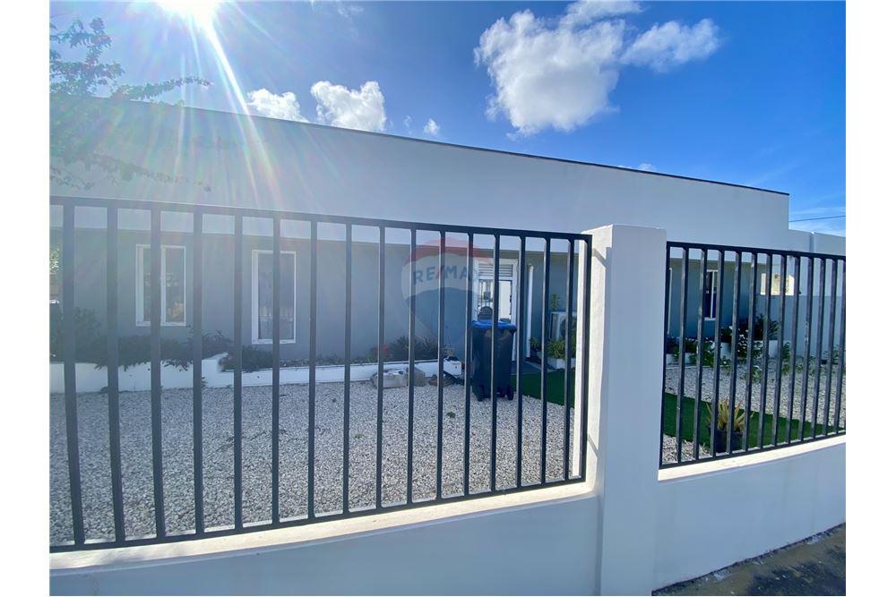 Commercial/Retail - For Sale - Noord, Aruba, Aruba - 54324 - 90105001-161